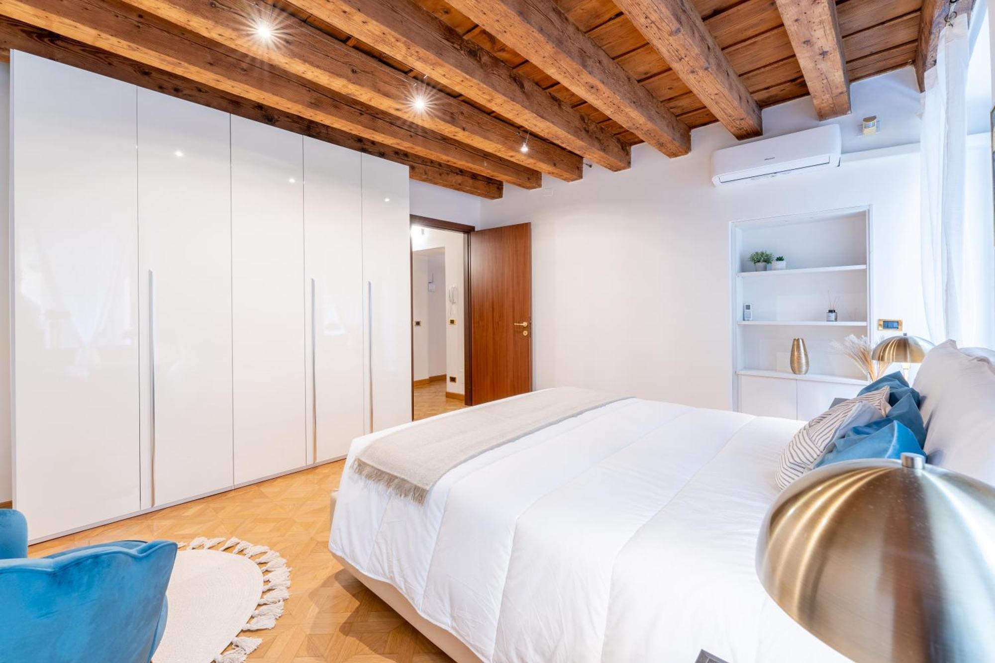Sgarzerie Luxury Flat 2 Rooms 120Mq Verona Exterior photo