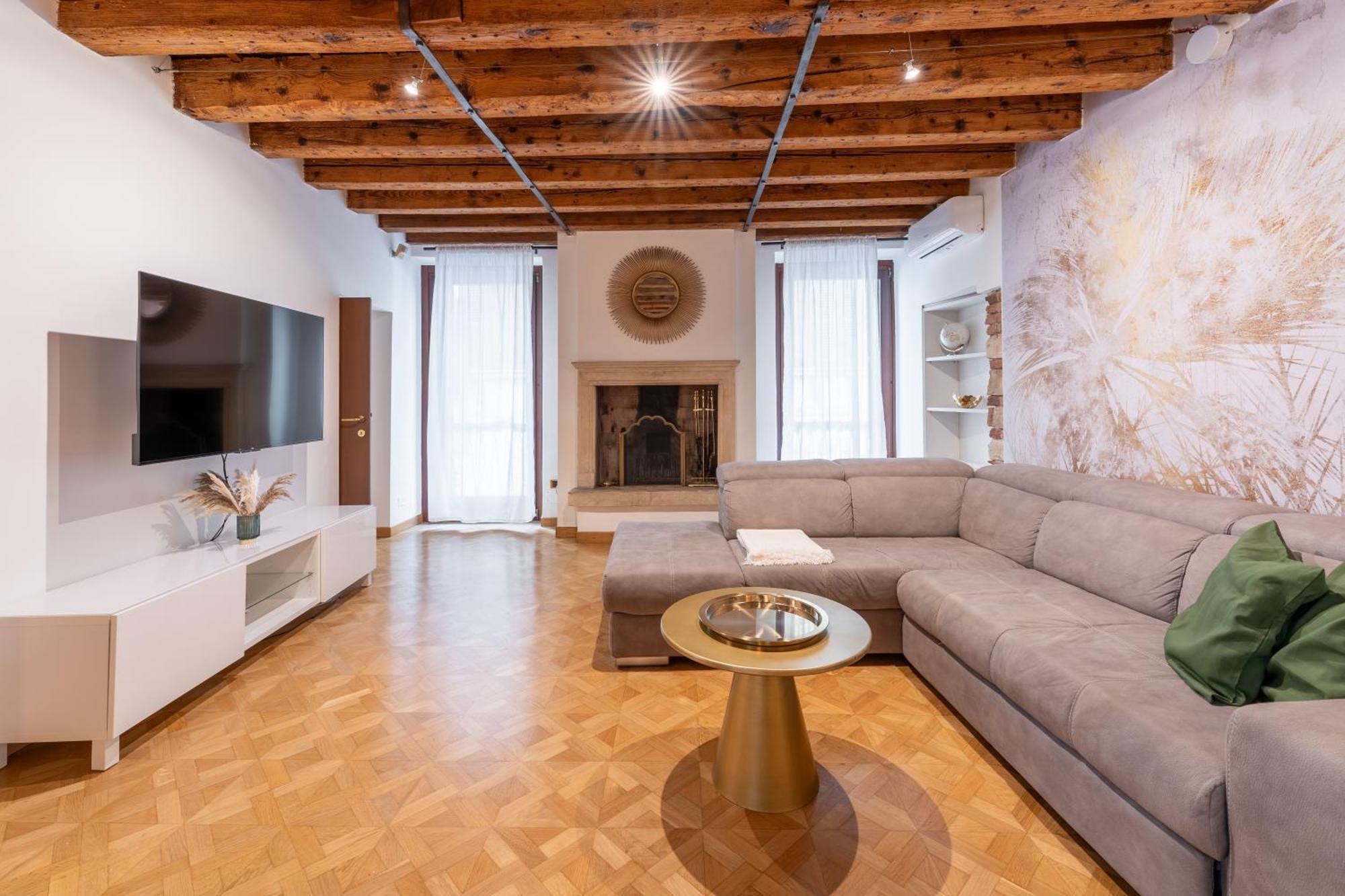 Sgarzerie Luxury Flat 2 Rooms 120Mq Verona Exterior photo